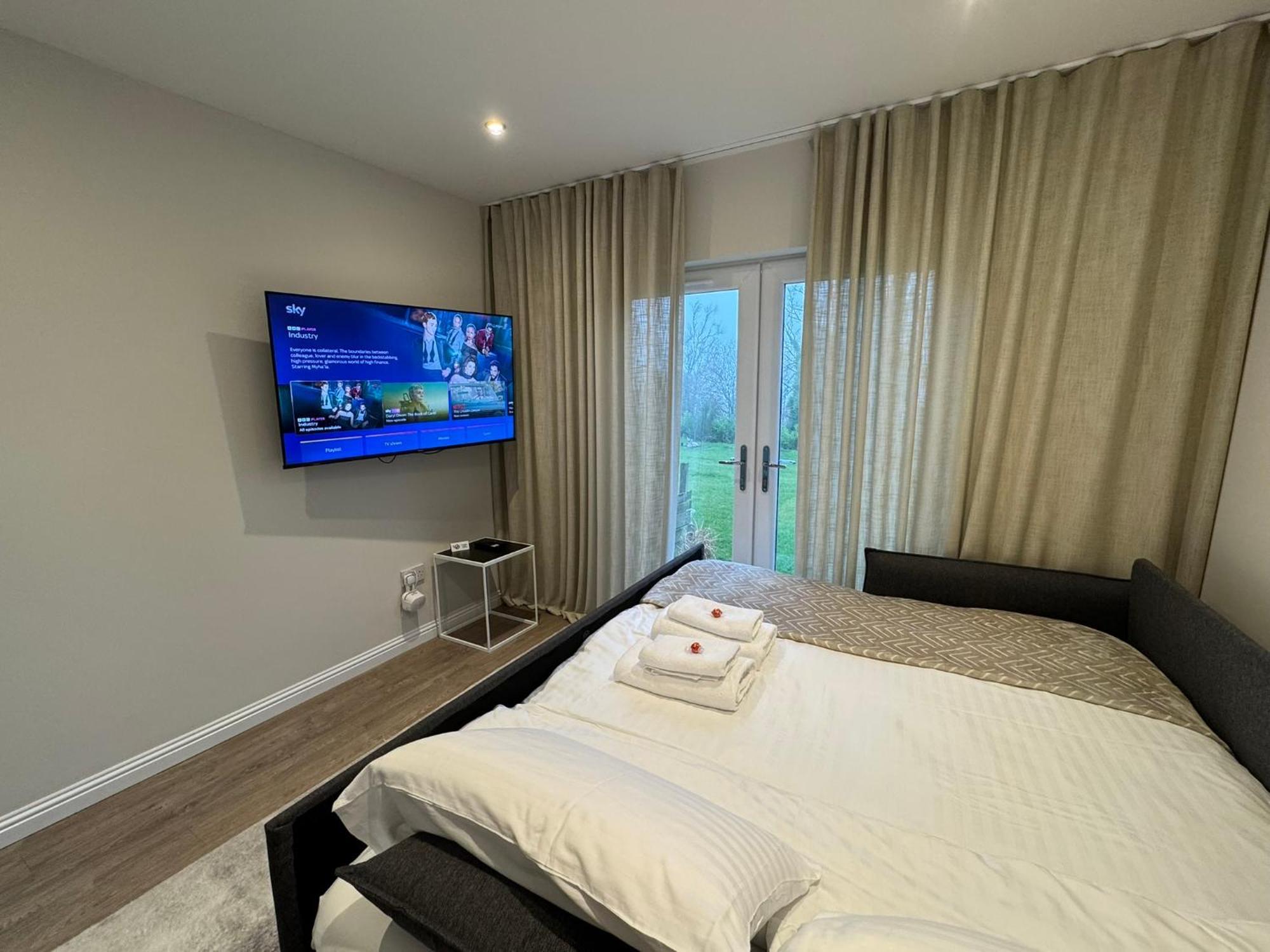 Luxury 2 Bedroom Cottage West Calder Ngoại thất bức ảnh